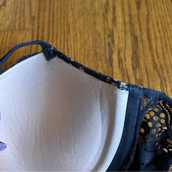 ▪️VICTORIA’S SECRET: Women’s 38D, black laced push-up bra w/adjustable straps▪️ - Picture 11 of 15